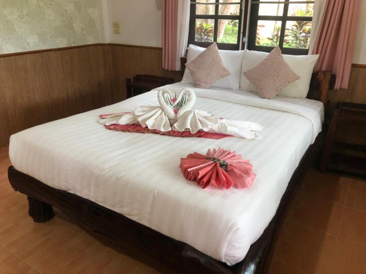 Saiyok River House Ban Huai Maenam Noi